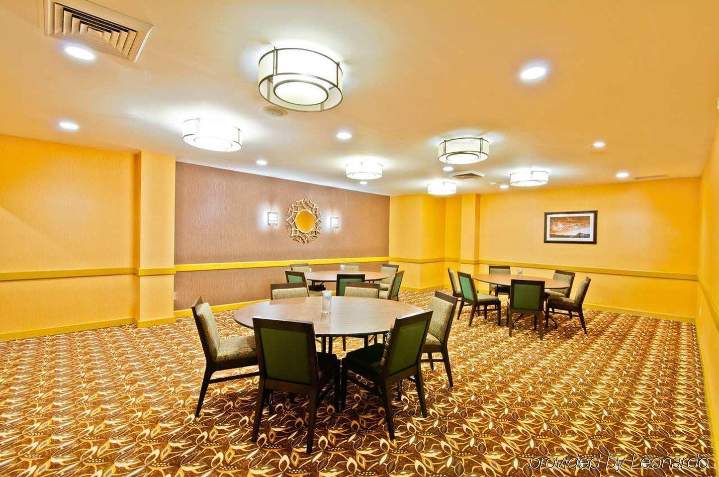 Doubletree By Hilton Hotel Raleigh - Brownstone - University Kültér fotó
