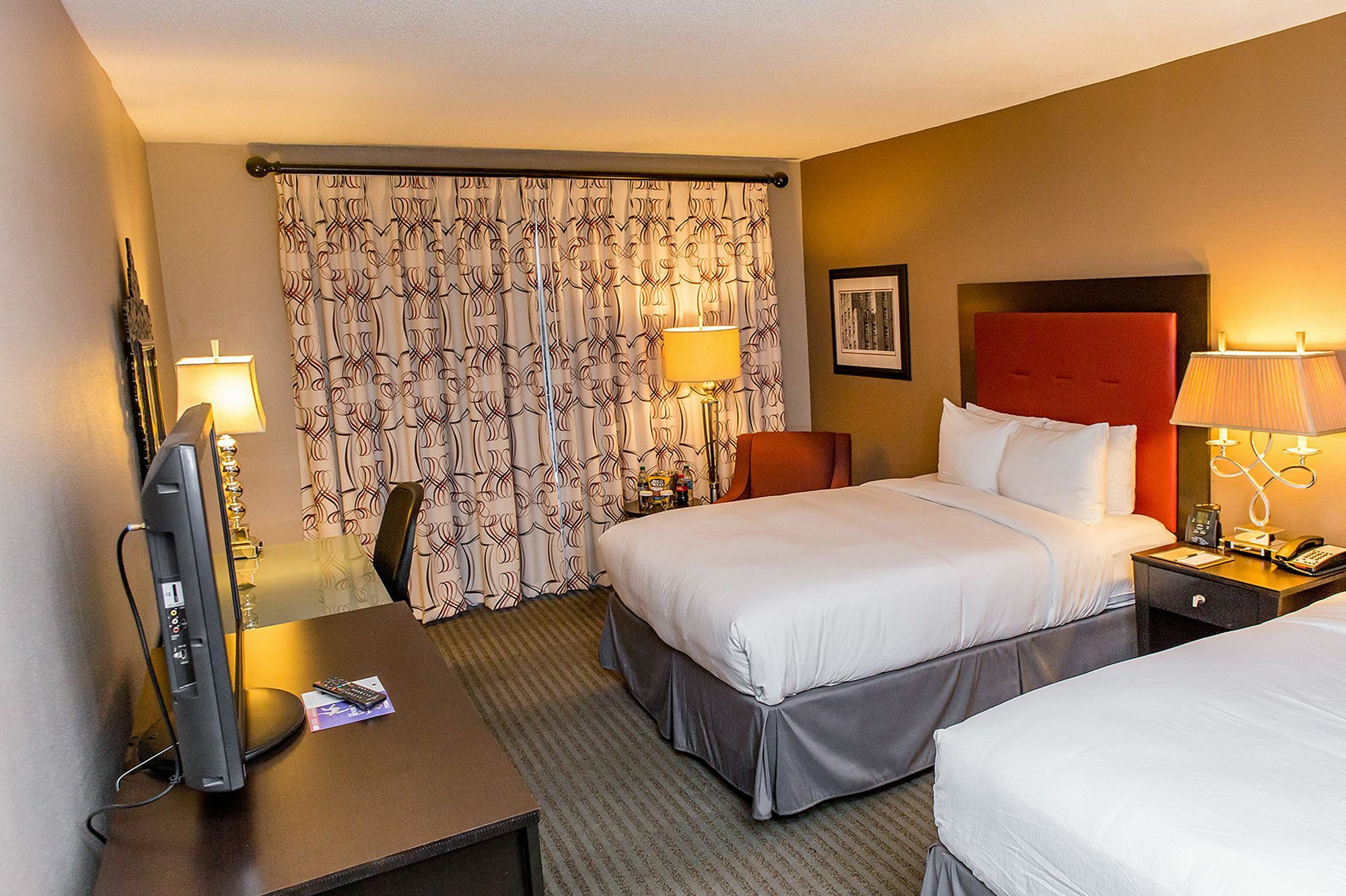 Doubletree By Hilton Hotel Raleigh - Brownstone - University Kültér fotó