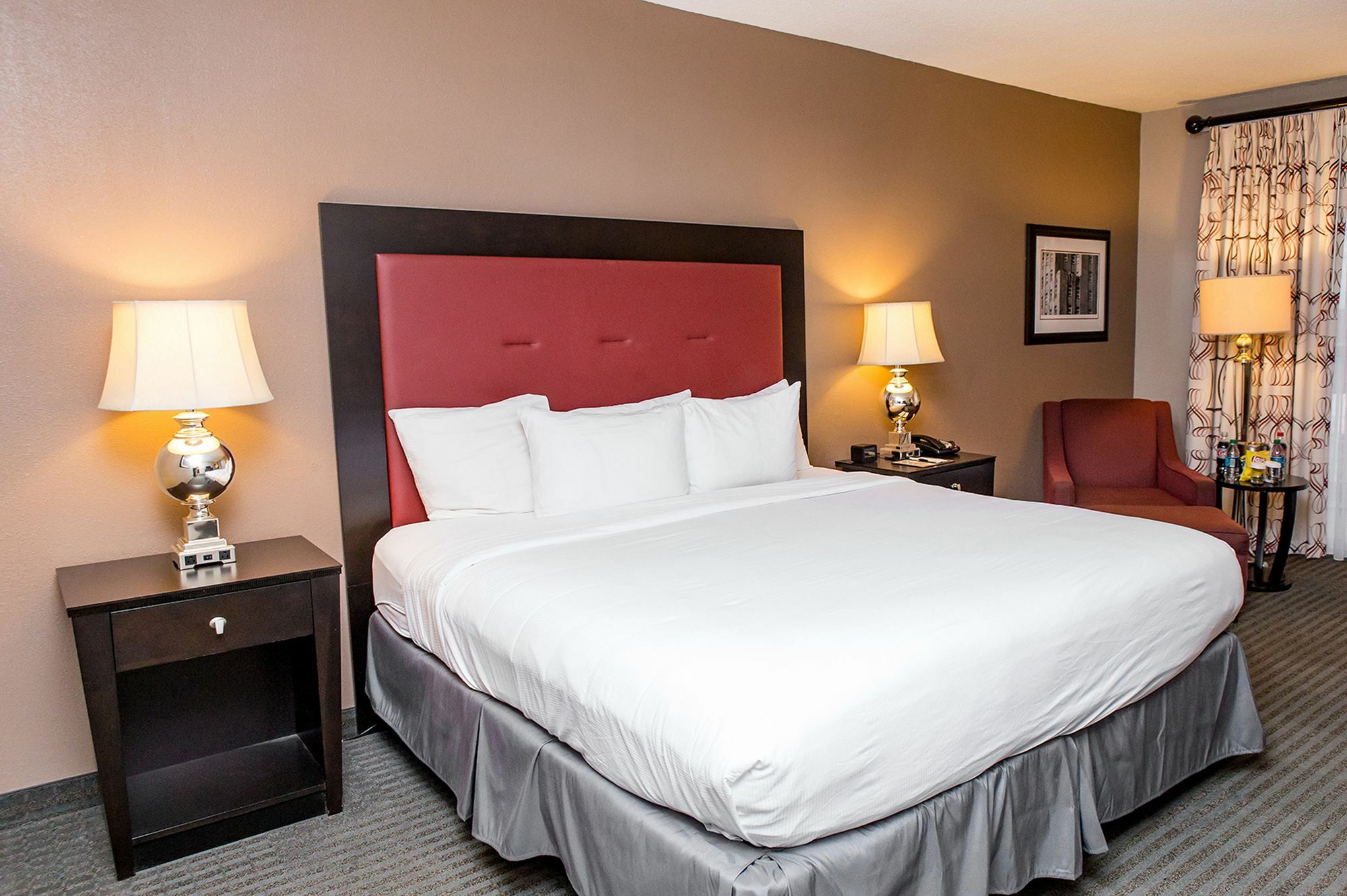 Doubletree By Hilton Hotel Raleigh - Brownstone - University Kültér fotó
